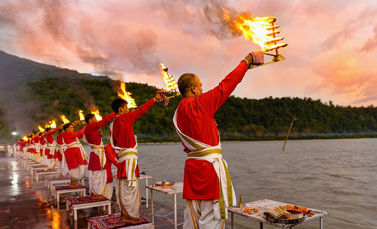 Ganga Aarti – Best stay near Ganga Aarti Dashashwamedh Ghat