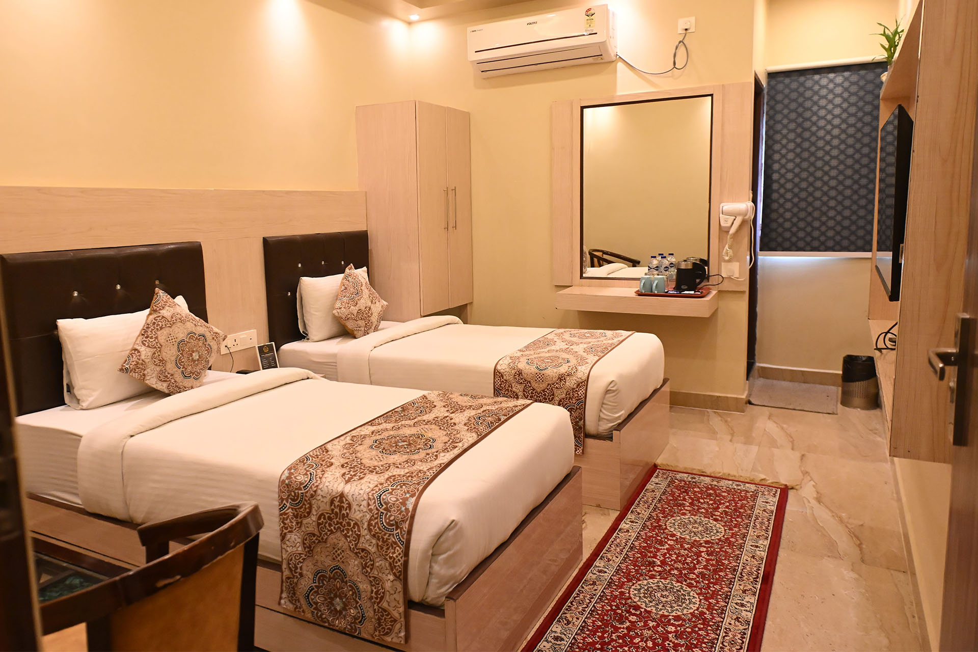 Comfortable Rooms - Hotel Varuna Grand Comfortable Rooms - Hotel Varuna Grand